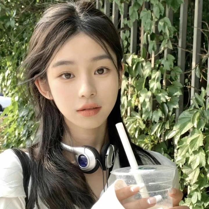 蓬门碧玉